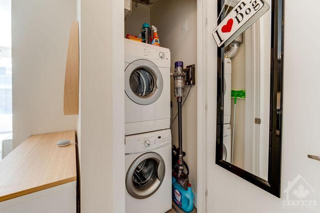 In-unit laundry | Image 18