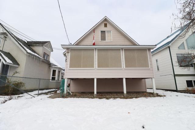 545 72nd Avenue, House detached with 3 bedrooms, 2 bathrooms and null parking in Grand Forks BC | Image 28