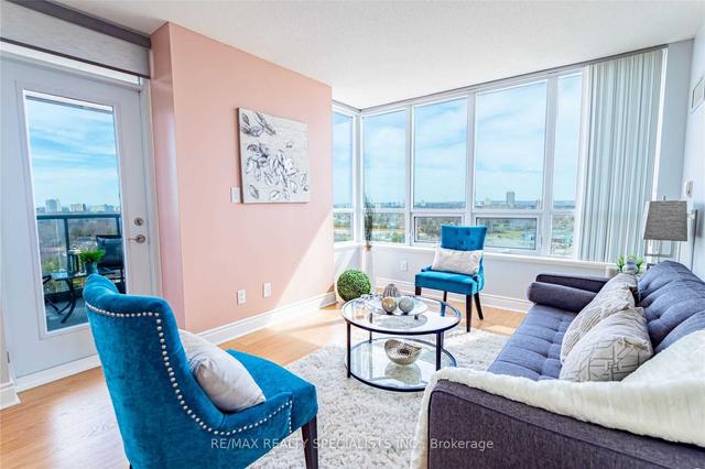 1312 - 15 Greenview Ave, Condo with 2 bedrooms, 2 bathrooms and 1 parking in Toronto ON | Image 2