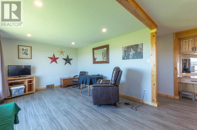 17132 Twp 40 4, House detached with 3 bedrooms, 1 bathrooms and null parking in Stettler County No. 6 AB | Image 12