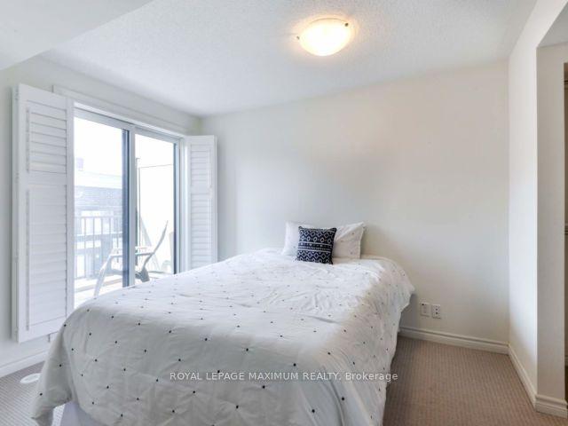 27 - 130 Long Branch Ave, Townhouse with 2 bedrooms, 3 bathrooms and 1 parking in Toronto ON | Image 7
