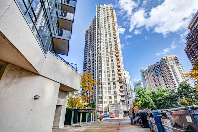 1502 - 310 Burnhamthorpe Rd W, Condo with 2 bedrooms, 2 bathrooms and 1 parking in Mississauga ON | Image 12