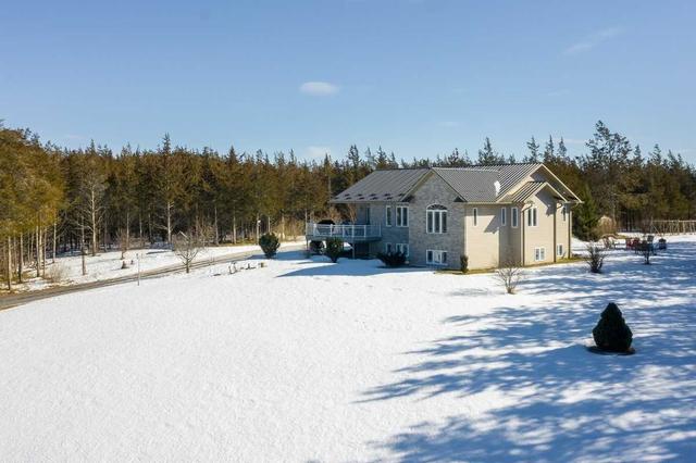 1766 Big Island Rd N, House detached with 2 bedrooms, 2 bathrooms and 12 parking in Prince Edward County ON | Image 12