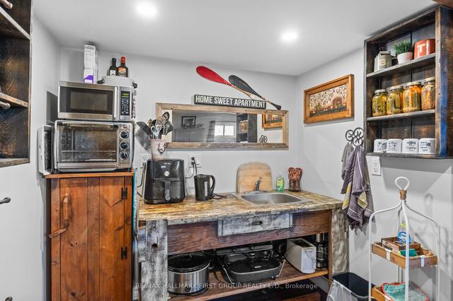799 County Rd 24 Rd, House detached with 2 bedrooms, 2 bathrooms and 20 parking in Kawartha Lakes ON | Image 21
