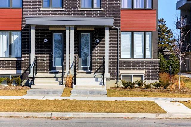 91 Callowhill Dr W, House semidetached with 3 bedrooms, 4 bathrooms and 3 parking in Toronto ON | Image 1