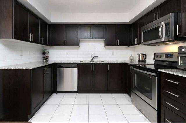 23 - 2492 Post Rd, Townhouse with 2 bedrooms, 2 bathrooms and 2 parking in Oakville ON | Image 3