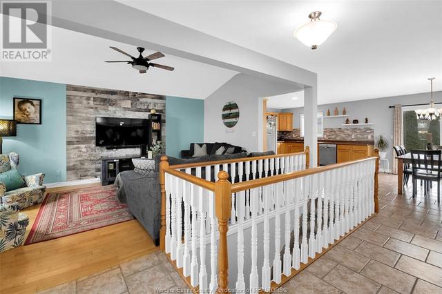 1587 Whitewood Drive, House detached with 4 bedrooms, 2 bathrooms and null parking in Lakeshore ON | Image 5