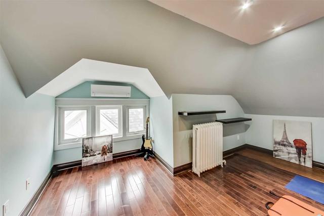 133 Mavety St, House detached with 6 bedrooms, 3 bathrooms and 1 parking in Toronto ON | Image 24