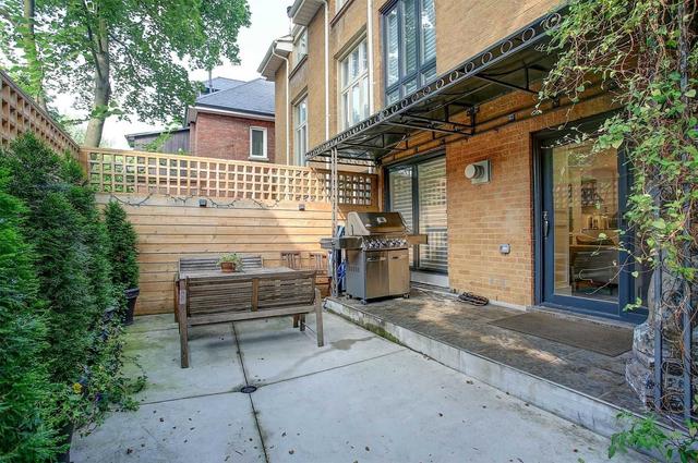 1b Lynwood Ave, House attached with 3 bedrooms, 4 bathrooms and 3 parking in Toronto ON | Image 8