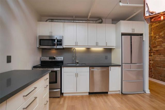 404 - 81-a Front St E, Condo with 2 bedrooms, 2 bathrooms and 0 parking in Toronto ON | Image 3
