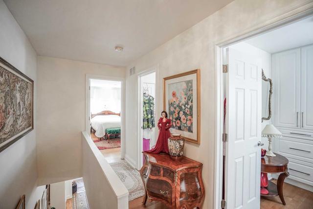 158 Wineva Ave, House semidetached with 3 bedrooms, 3 bathrooms and 1 parking in Toronto ON | Image 13