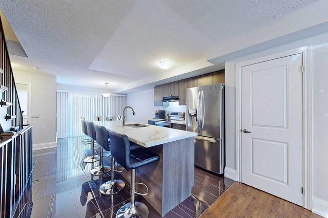 104 - 2500 Hill Rise Crt, Townhouse with 2 bedrooms, 3 bathrooms and 1 parking in Oshawa ON | Image 26