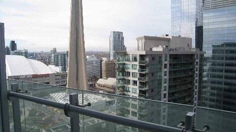 3008 - 12 York St, Condo with 0 bedrooms, 1 bathrooms and 0 parking in Toronto ON | Image 7