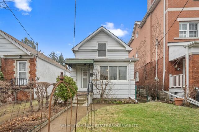 119 Brookside Ave, House detached with 2 bedrooms, 1 bathrooms and 0 parking in Toronto ON | Image 1