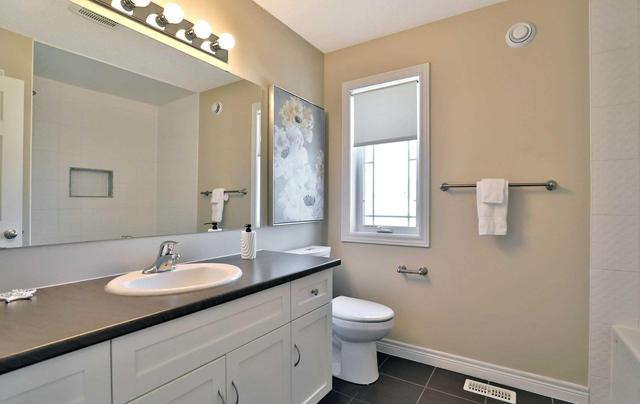 3 Ambrous Cres, House semidetached with 3 bedrooms, 3 bathrooms and 2 parking in Guelph ON | Image 21