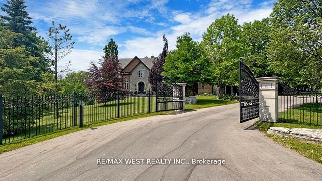 32 Daleview Crt, House detached with 5 bedrooms, 8 bathrooms and 16 parking in Vaughan ON | Image 12