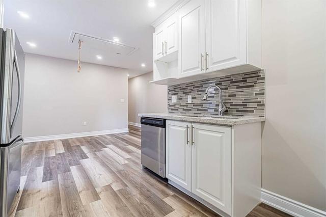 304 Westlake Ave, House detached with 2 bedrooms, 1 bathrooms and 2 parking in Toronto ON | Image 11