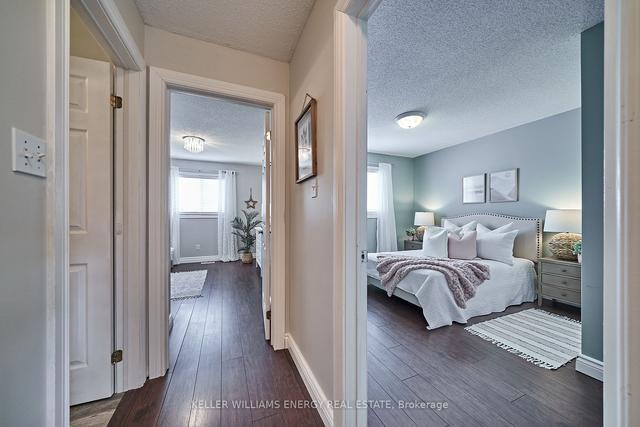 140 Wade Sq, House attached with 3 bedrooms, 3 bathrooms and 3 parking in Clarington ON | Image 15