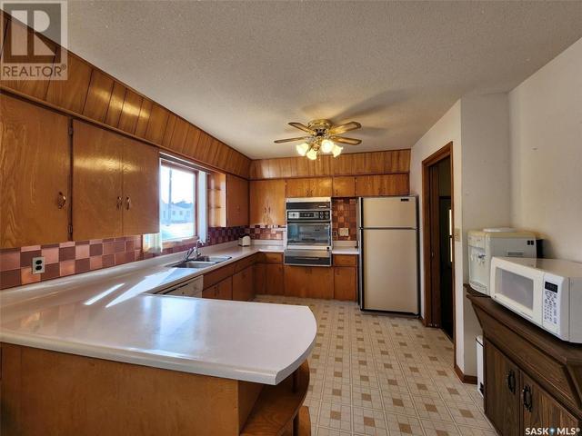900 Wolseley Avenue, House detached with 3 bedrooms, 3 bathrooms and null parking in Grenfell SK | Image 13