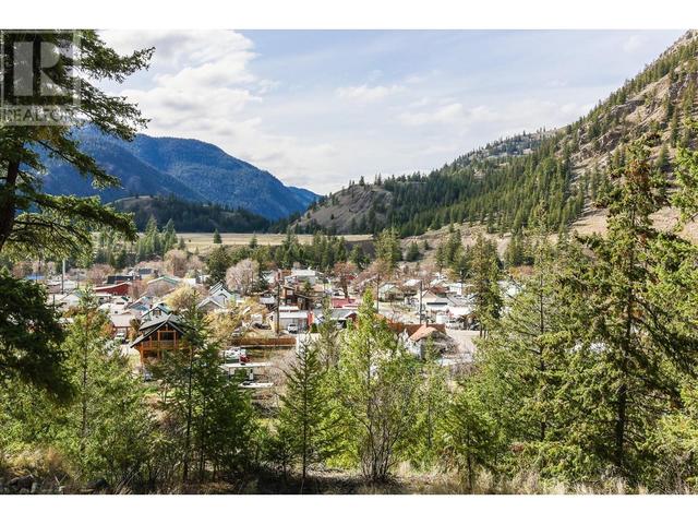 852 First Avenue, House detached with 1 bedrooms, 1 bathrooms and 2 parking in Okanagan Similkameen G BC | Image 1
