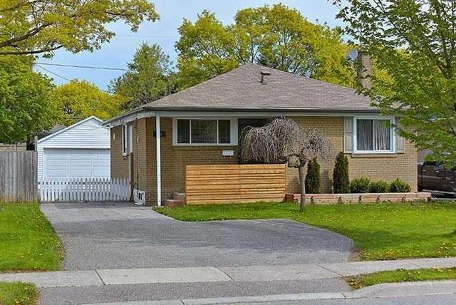 80 Emperor St, House detached with 3 bedrooms, 2 bathrooms and 5 parking in Ajax ON | Image 12