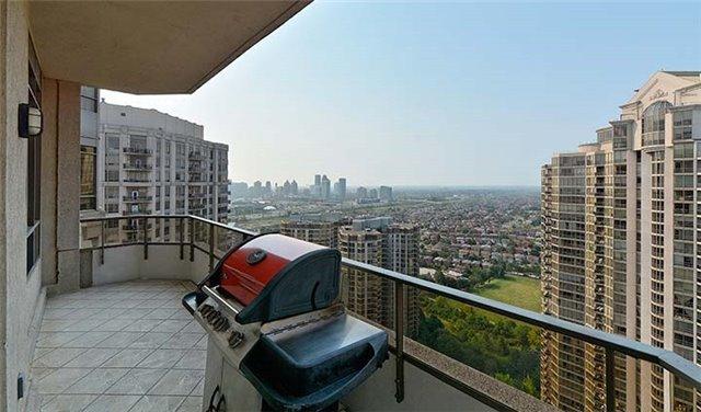 tph 05 - 35 Kingsbridge Garden Circ, Condo with 2 bedrooms, 3 bathrooms and 2 parking in Mississauga ON | Image 16