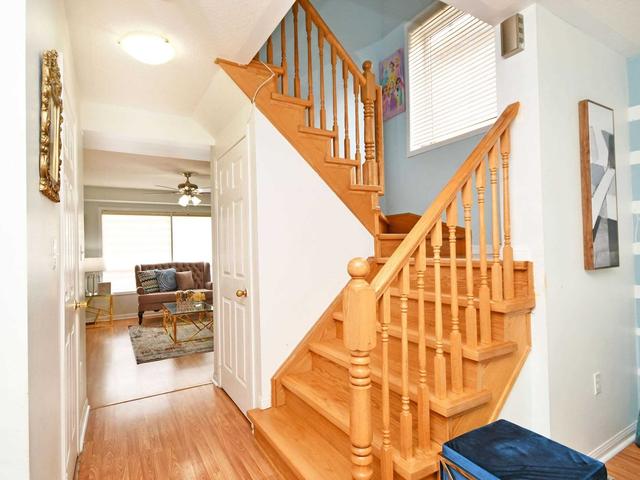 136 Decker Hollow Circ, House semidetached with 3 bedrooms, 4 bathrooms and 5 parking in Brampton ON | Image 39