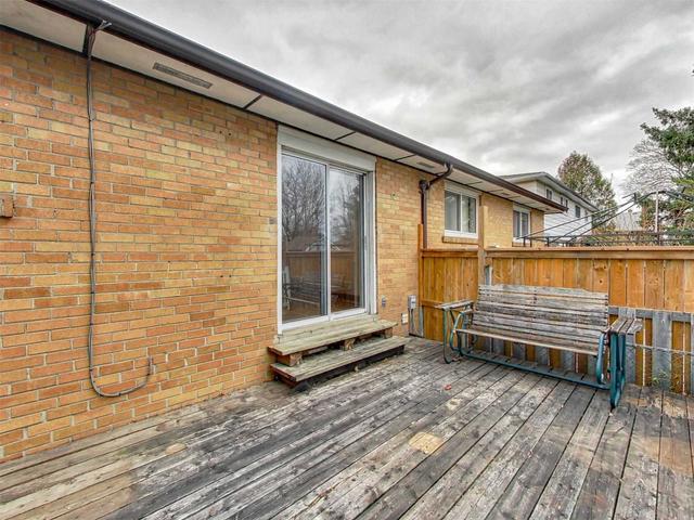 2356 Delkus Cres, House semidetached with 3 bedrooms, 2 bathrooms and 3 parking in Mississauga ON | Image 30