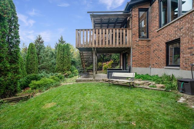 90 Hilldale Cres, House detached with 3 bedrooms, 4 bathrooms and 6 parking in Guelph ON | Image 16