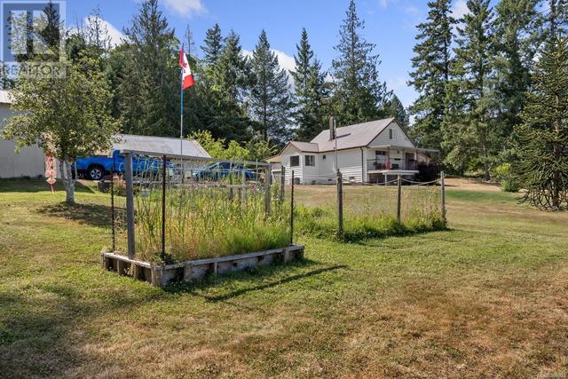 6249 Island Hwy, House detached with 3 bedrooms, 3 bathrooms and 8 parking in Comox Valley A BC | Image 92