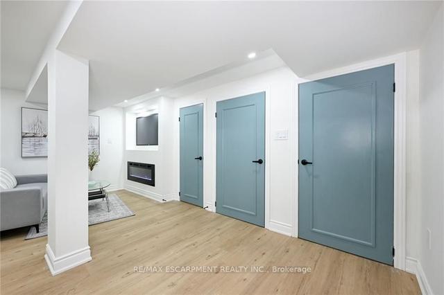 213 East 28th St, House detached with 4 bedrooms, 3 bathrooms and 3 parking in Hamilton ON | Image 29