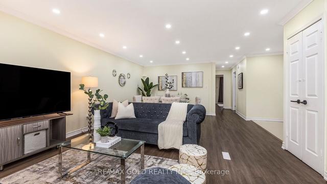 15 Bruce Beer Dr, House semidetached with 3 bedrooms, 2 bathrooms and 6 parking in Brampton ON | Image 34