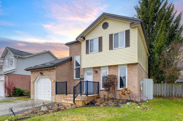 24 Dawn Cres, House detached with 3 bedrooms, 2 bathrooms and 3 parking in Cambridge ON | Image 12