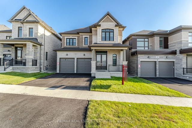 33 Brant Dr, House detached with 4 bedrooms, 4 bathrooms and 6 parking in Vaughan ON | Image 1