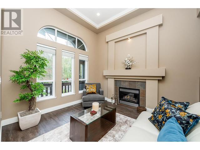 11632 Harris Road, House detached with 5 bedrooms, 4 bathrooms and 6 parking in Pitt Meadows BC | Image 3