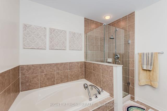 22 Albery Rd, House semidetached with 3 bedrooms, 3 bathrooms and 3 parking in Brampton ON | Image 6