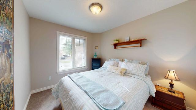 6 Marsh Crt, House detached with 3 bedrooms, 2 bathrooms and 5 parking in Kawartha Lakes ON | Image 10