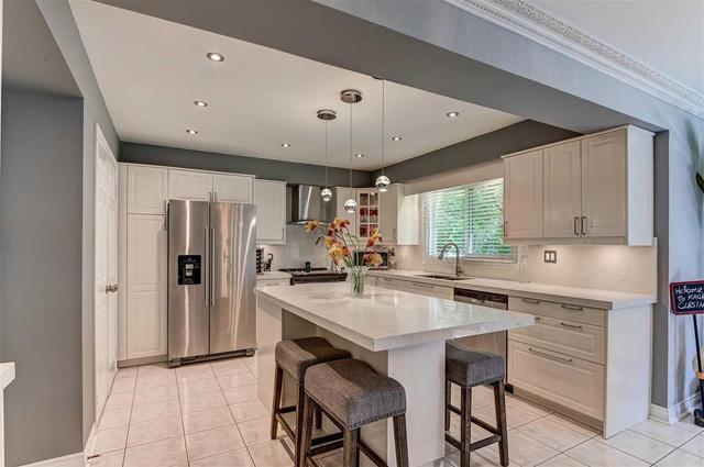 1443 Cobbler Lane, House detached with 5 bedrooms, 6 bathrooms and 2 parking in Oakville ON | Image 9