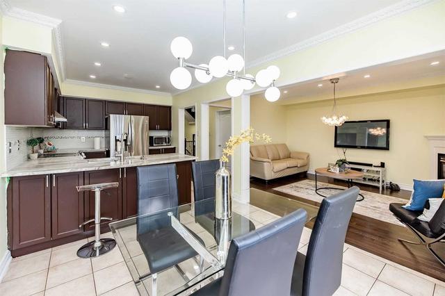 53 Culture Cres, House detached with 4 bedrooms, 4 bathrooms and 6 parking in Brampton ON | Image 10