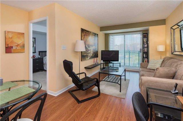 809 - 39 Oneida Cres, Condo with 1 bedrooms, 1 bathrooms and 1 parking in Richmond Hill ON | Image 3