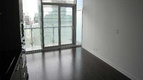 3008 - 12 York St, Condo with 0 bedrooms, 1 bathrooms and 0 parking in Toronto ON | Image 8