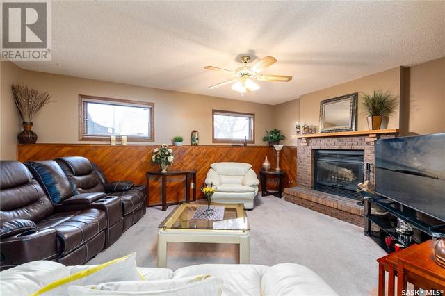 1515 Dove Road, House detached with 4 bedrooms, 2 bathrooms and null parking in Regina SK | Image 14
