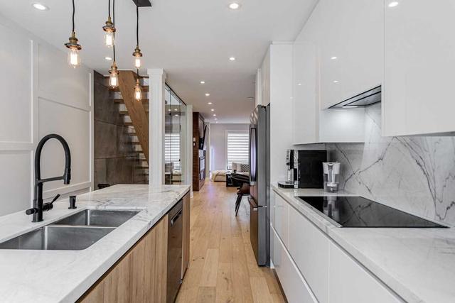 245 Bowood Ave, House semidetached with 3 bedrooms, 4 bathrooms and 1 parking in Toronto ON | Image 10