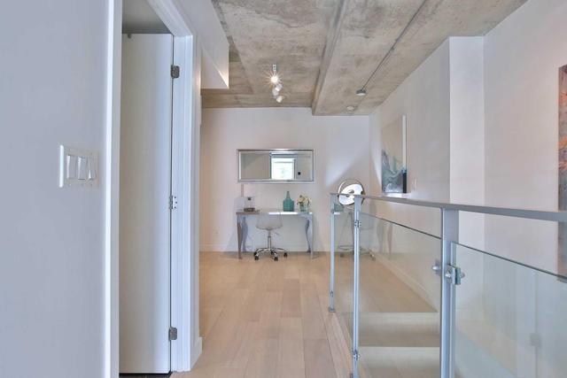 123 - 55 Stewart St, Townhouse with 1 bedrooms, 2 bathrooms and null parking in Toronto ON | Image 14