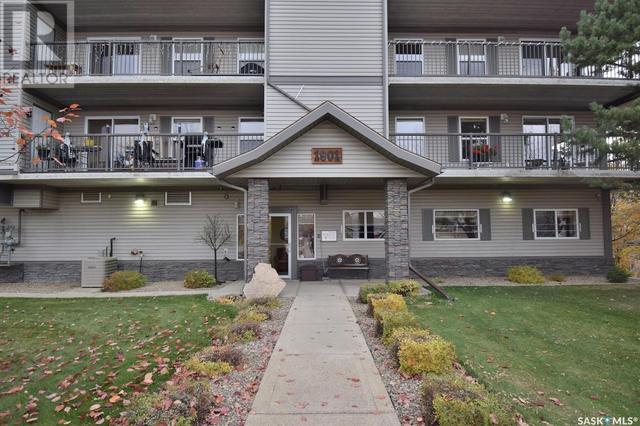 201 - 1901 1 1/2 Avenue W, Condo with 2 bedrooms, 1 bathrooms and null parking in Prince Albert SK | Image 1