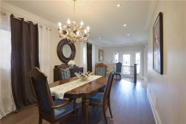 874 Mantle Cres, House detached with 4 bedrooms, 4 bathrooms and 4 parking in Mississauga ON | Image 9