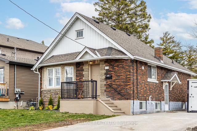 1143 Cedar St, House detached with 3 bedrooms, 1 bathrooms and 3 parking in Oshawa ON | Image 14