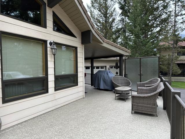 4539 Columbia Place, House detached with 3 bedrooms, 3 bathrooms and null parking in East Kootenay F BC | Image 30