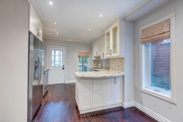 61 Leuty Ave, House semidetached with 3 bedrooms, 3 bathrooms and 1 parking in Toronto ON | Image 28