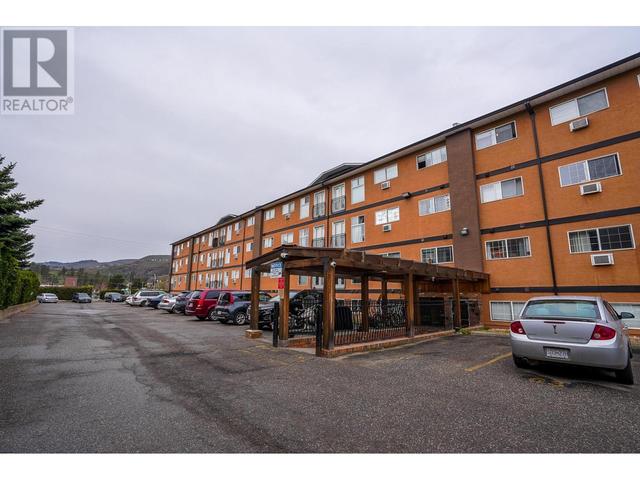3800 - 28a Street Unit# 408, Condo with 1 bedrooms, 1 bathrooms and 1 parking in Vernon BC | Image 2